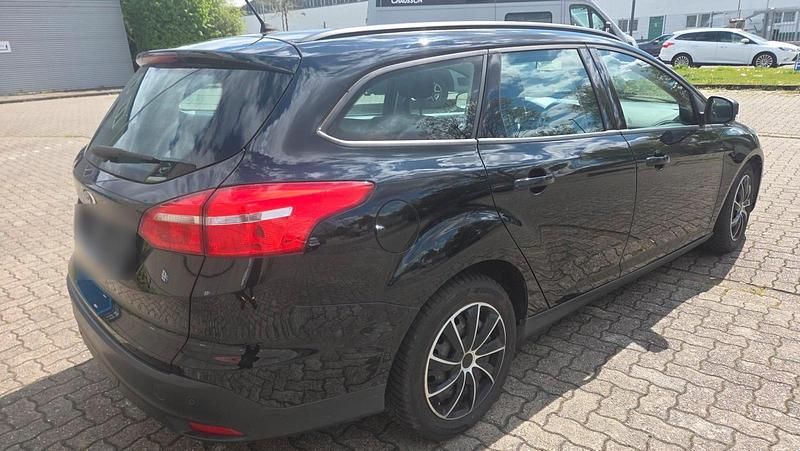 Usata Ford Focus 120 CV (88 kW) 2015 Station wagon