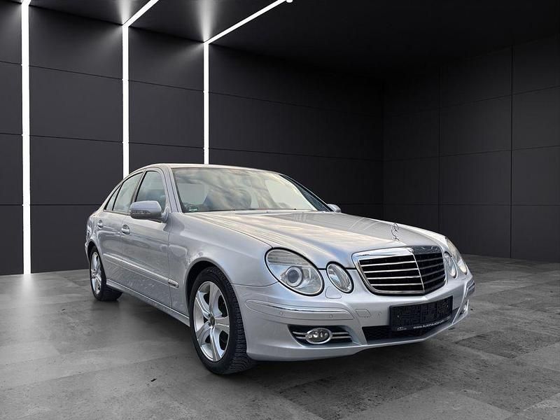 Gebraucht Mercedes E200 Avantgarde 184 PS (135 kW) 2008 Silber Limousine