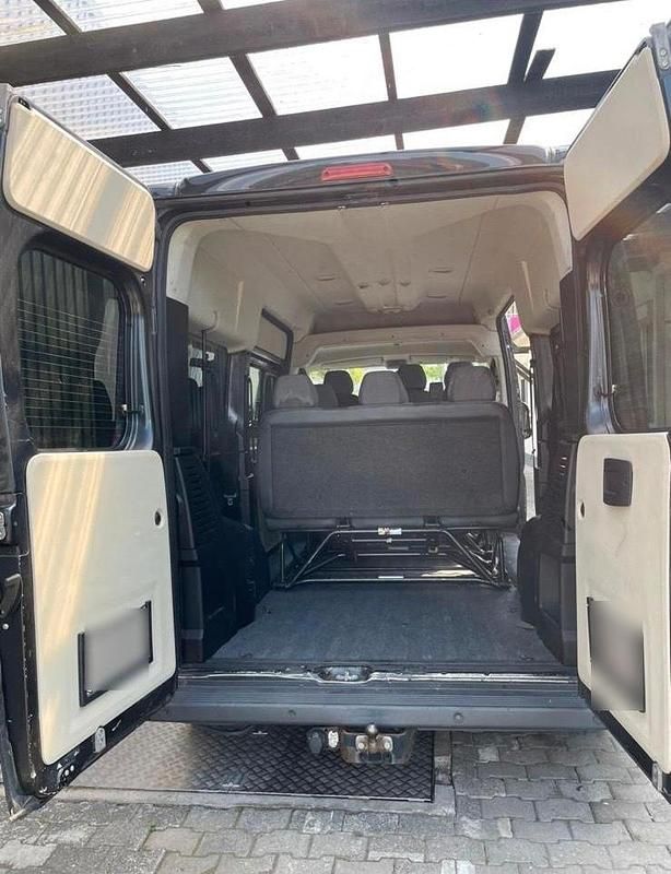 Gebraucht Peugeot Boxer 131 PS (96 kW) 2013 Grau Van