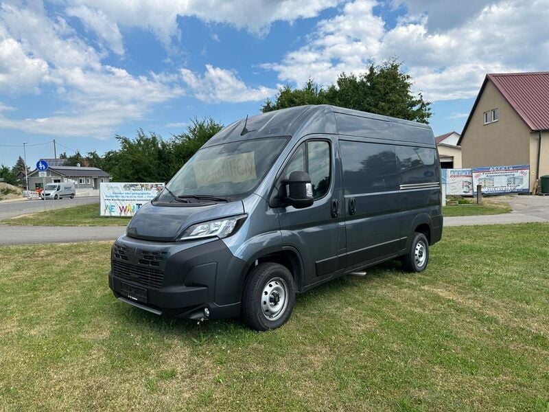 Grau Neu 2024 Fiat Ducato Van | 29.500 € (Superpreis) - Bild 1/4