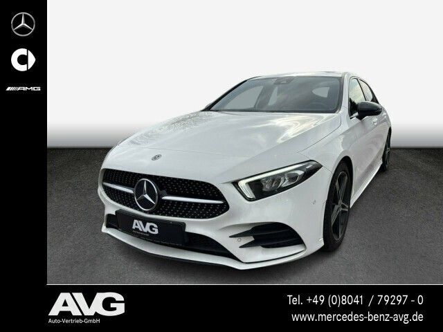 Unilack polarweiß Gebraucht 2019 Mercedes A250 AMG line Limousine | 24.900 € (Guter Preis) - Bild 1/4