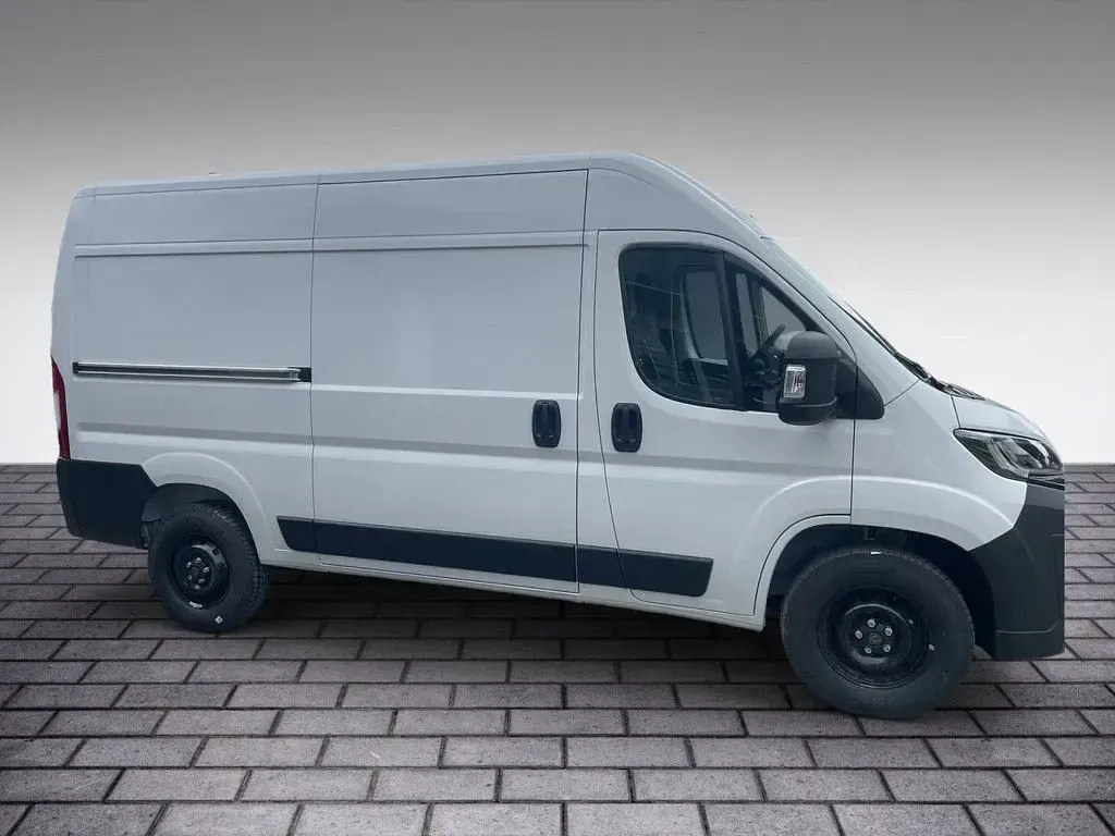 Neu Peugeot Boxer 140 PS (102 kW) 2026 Weiß Van