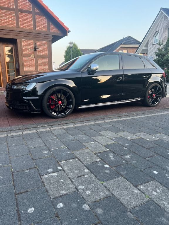 Schwarz Gebraucht 2014 Audi S3 Ambiente Limousine | 19.800 € (Fairer Preis) - Bild 1/4