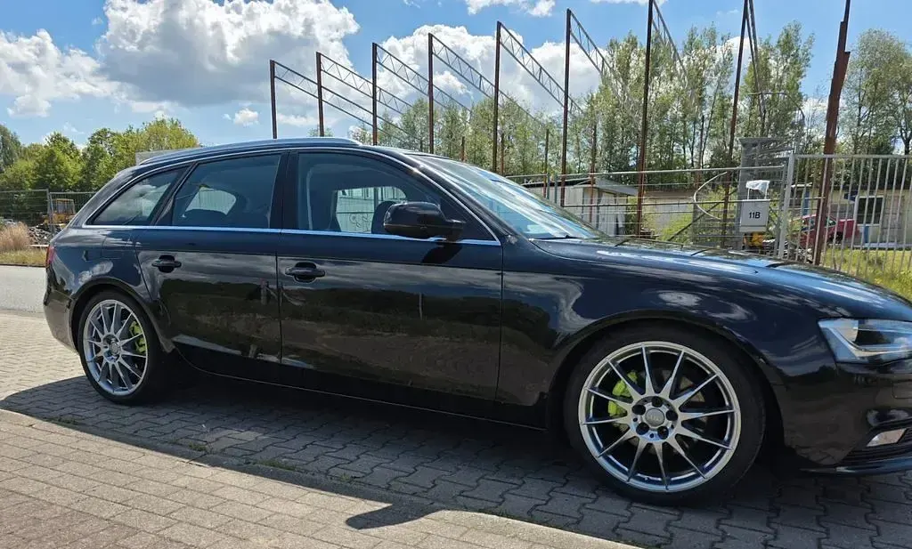 Gebraucht Audi A4 Ambition 150 PS (110 kW) 2014 Schwarz Kombi
