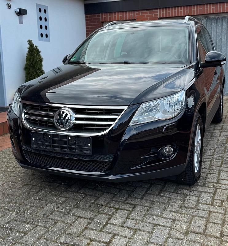 Gebraucht VW Tiguan 140 PS (102 kW) 2011 Schwarz SUV