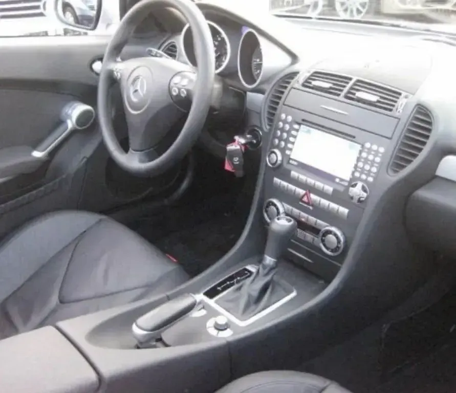 Gebraucht Mercedes SLK280 231 PS (169 kW) 2007 Silber Cabrio