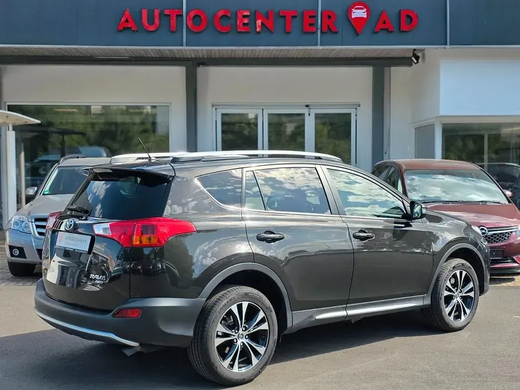 Gebraucht Toyota RAV4 Edition-S 150 PS (110 kW) 2015 Braun SUV