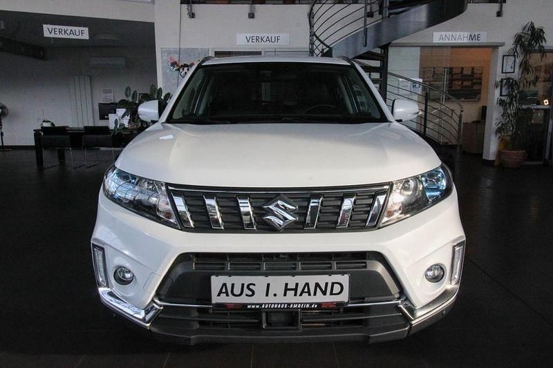 Gebraucht Suzuki Vitara 140 PS (102 kW) 2019 Weiß SUV