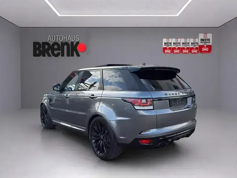 Gebraucht Land Rover Range Rover SVR 551 PS (405 kW) 2016 Corris grey SUV