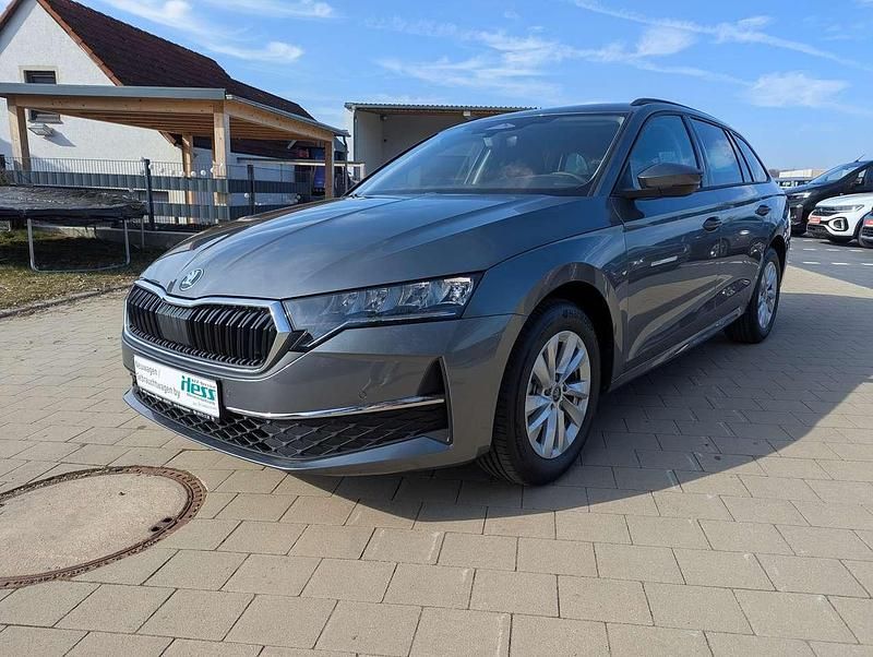 Neu Skoda Octavia Selection 150 PS (110 kW) 2025 Graphitegrau metallic Kombi