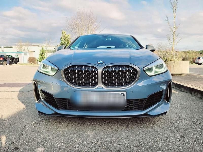 Gebraucht BMW M135 310 PS (228 kW) 2022 Blau Kleinwagen
