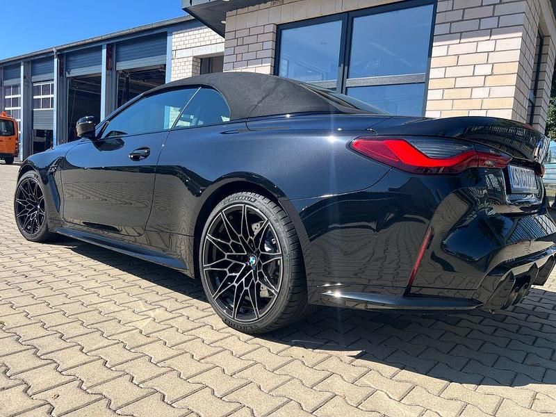Schwarz Gebraucht 2024 BMW M4 Cabriolet Competition Edition Cabrio | 78.540 € (Fairer Preis) - Bild 1/4