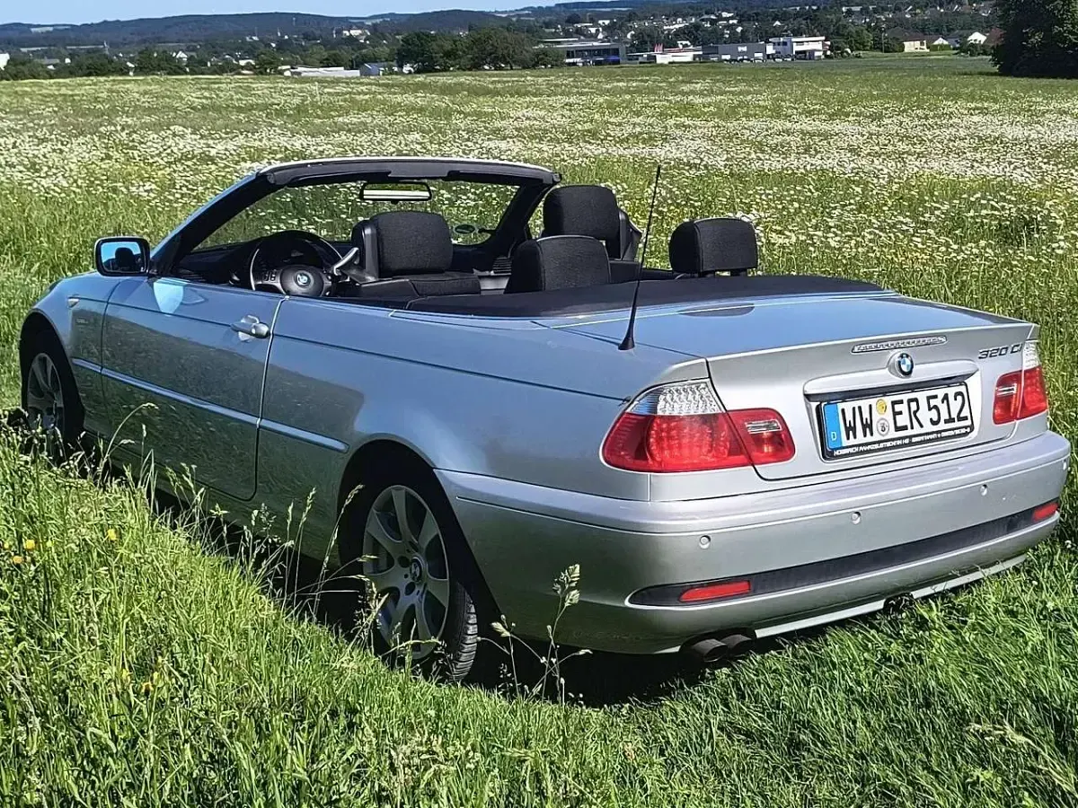 Gebraucht BMW 320 Cabriolet 170 PS (125 kW) 2005 Silber Cabrio