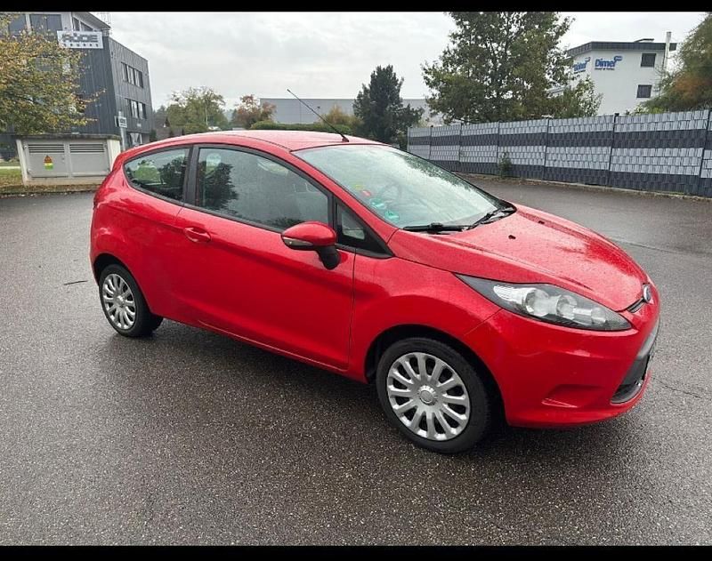Rot Gebraucht 2009 Ford Fiesta Kleinwagen | 2.500 € - Bild 1/2