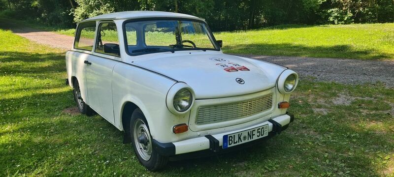 Weiß Gebraucht 1983 Trabant 601 Kombi | 5.300 € - Bild 1/4