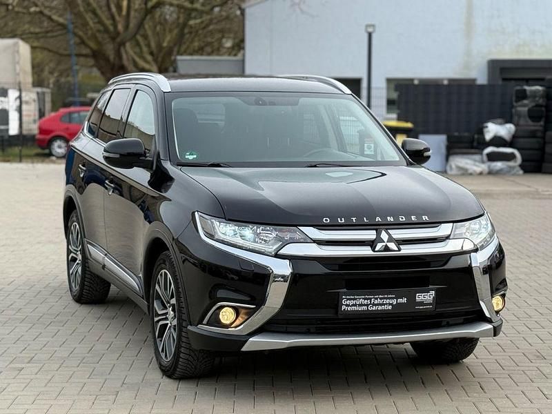 Gebraucht Mitsubishi Outlander 150 PS (110 kW) 2016 Schwarz SUV