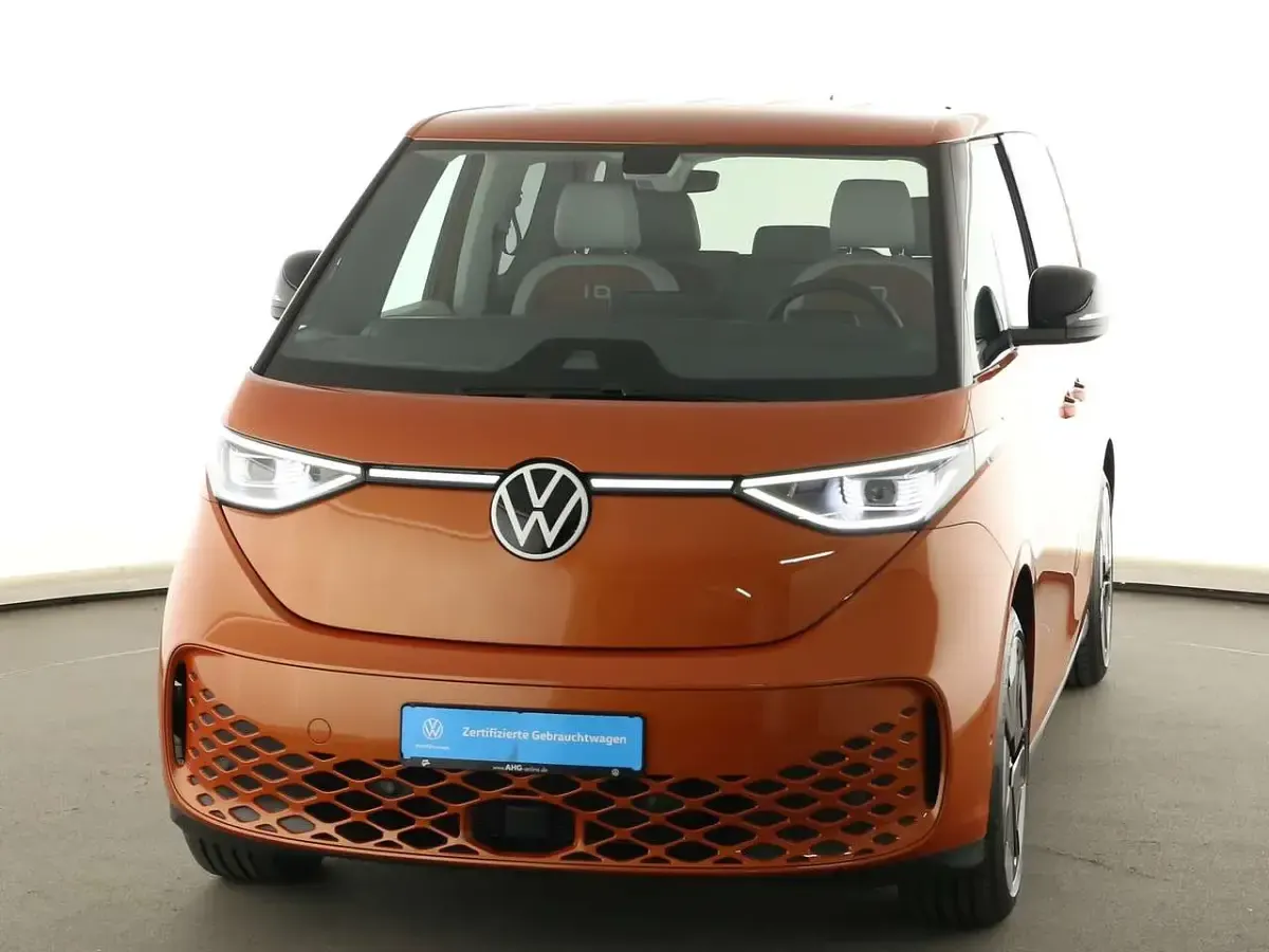 Gebraucht VW ID. Buzz Pro 150 kW (204 PS) 2025 Energetic orange metallic Van / Kleinbus