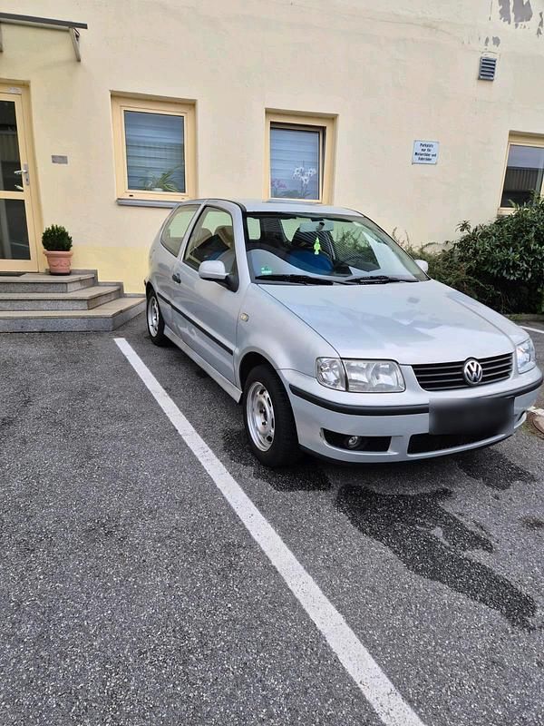 Second-hand VW Polo 76 CP (55 kW) 2000 Argintiu Break