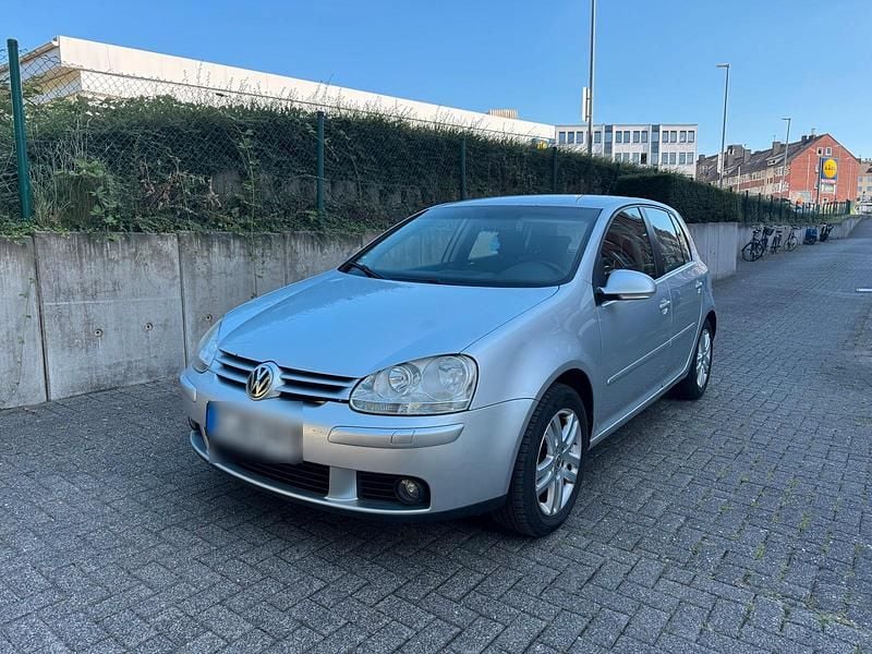 Silber Gebraucht 2007 VW Golf V Limousine | 2.890 € (Fairer Preis) - Bild 1/4