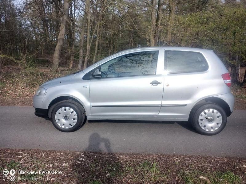 Gebraucht VW Fox 54 PS (39 kW) 2008 Silber Kleinwagen