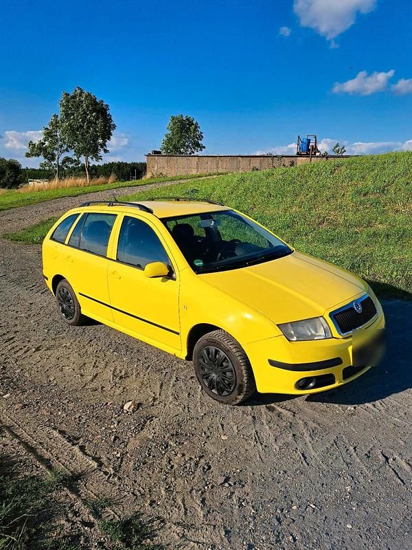 Gebraucht Skoda Fabia 101 PS (74 kW) 2007 Gelb Kombi