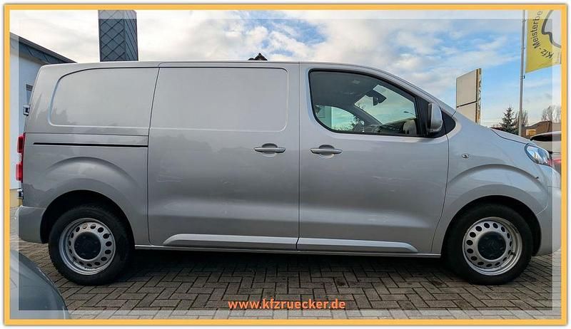 Gebraucht Citroën Jumpy Business Class 122 PS (89 kW) 2019 Silber Van / Kleinbus