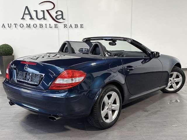 Second-hand Mercedes SLK200 163 CP (119 kW) 2008 Albastru Cabrio