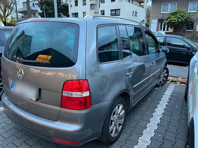 Gebraucht VW Touran 105 PS (77 kW) 2007 Van / Kleinbus