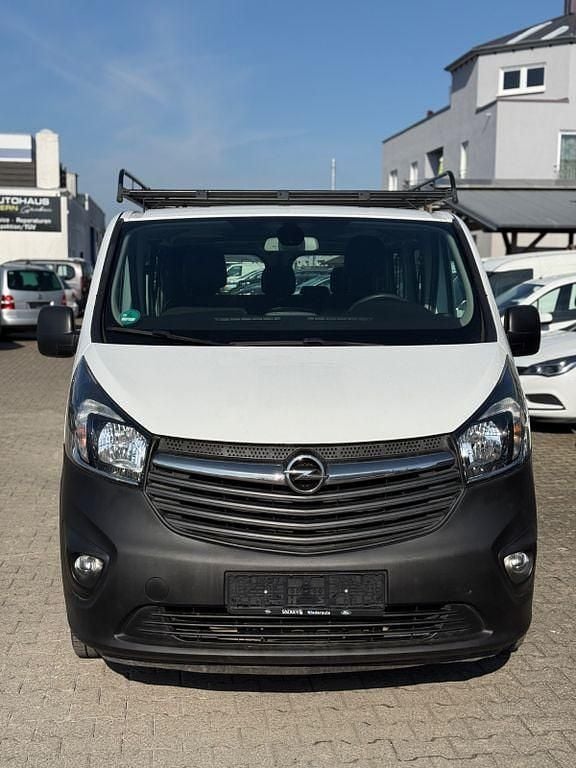 Second-hand Opel Vivaro 125 CP (91 kW) 2018 Alb Monovolum
