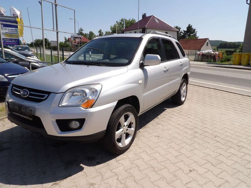 Silber Gebraucht 2009 Kia Sportage SUV | 6.999 € (Teuer) - Bild 1/4