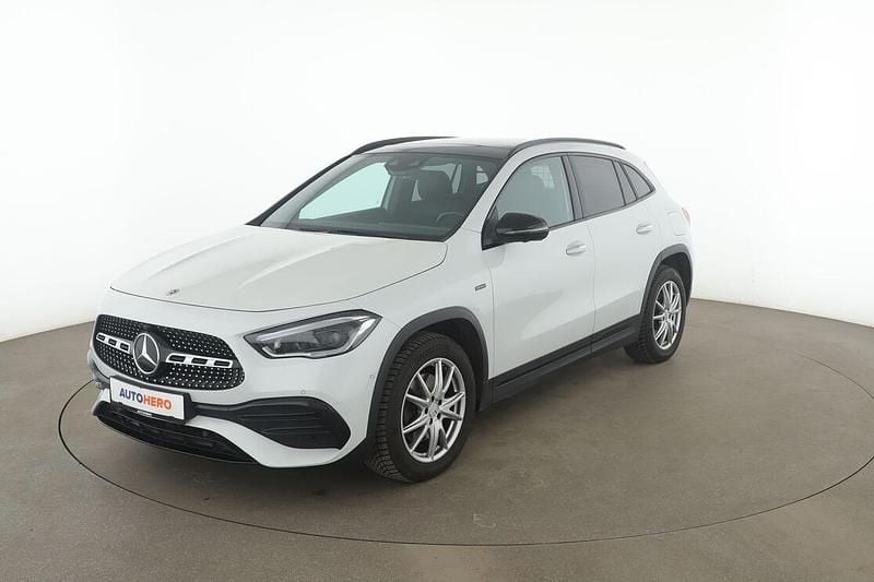 Gebraucht Mercedes GLA250 AMG line 102 PS (75 kW) 2021 SUV