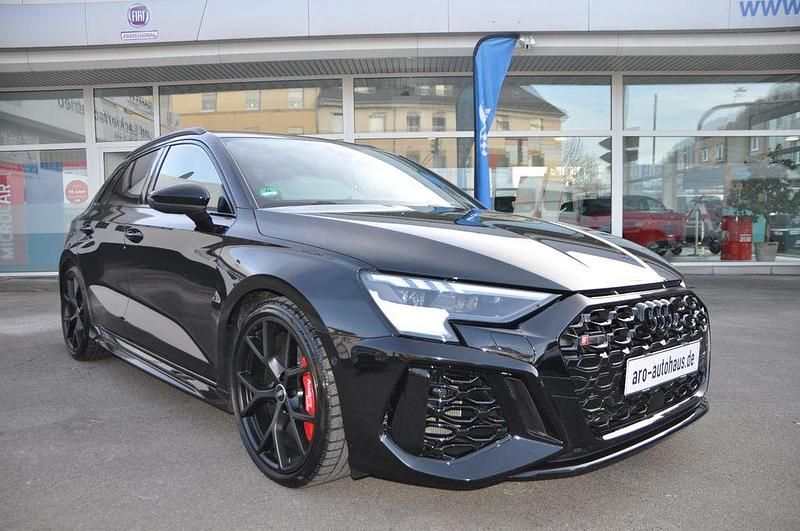 Gebraucht Audi RS3 Sportback Sport 400 PS (294 kW) 2022 Schwarz Kleinwagen