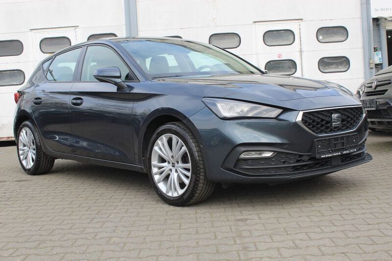 Gebraucht Seat Leon Style 131 PS (96 kW) 2020 "magnetic tech" Limousine