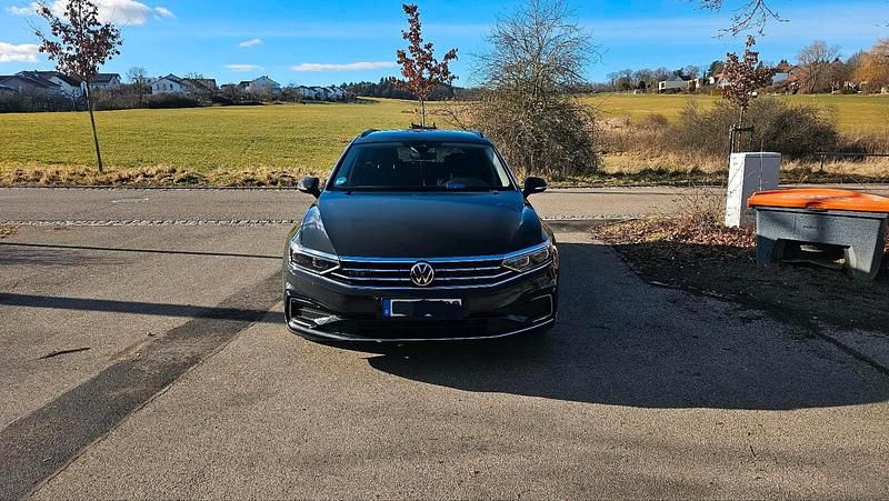 Gebraucht VW Passat GTE 218 PS (160 kW) 2021 Grau Kombi