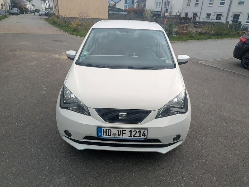 Gebraucht Seat Mii Reference 68 PS (50 kW) 2015 Weiß Kleinwagen