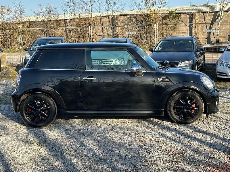 Gebraucht Mini Cooper 122 PS (89 kW) 2010 Schwarz Kleinwagen