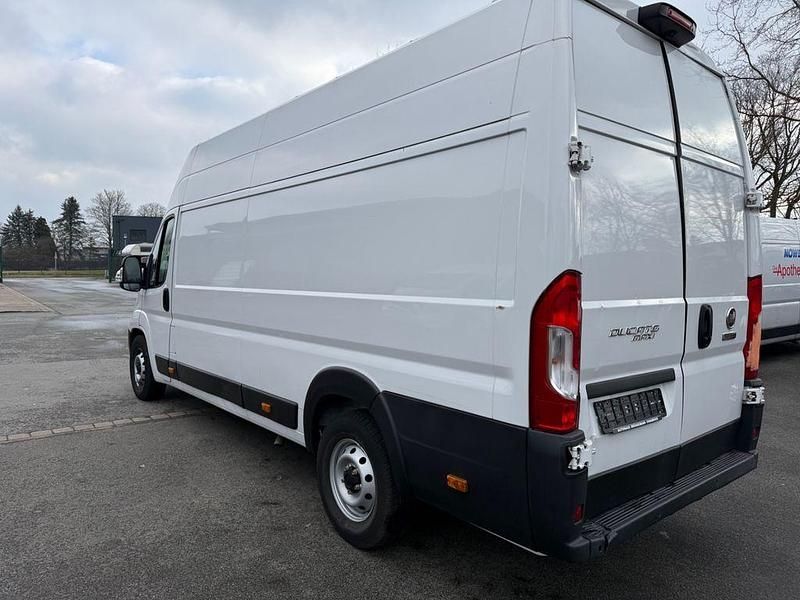 Gebraucht Fiat Ducato 140 PS (102 kW) 2023 Weiß Van