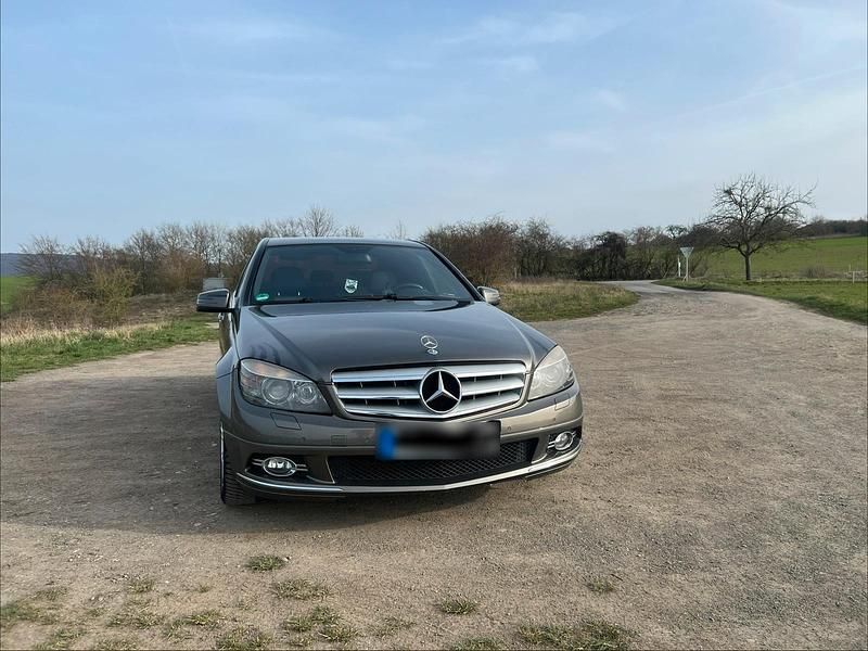 Gebraucht Mercedes C250 204 PS (150 kW) 2009 Grau Limousine