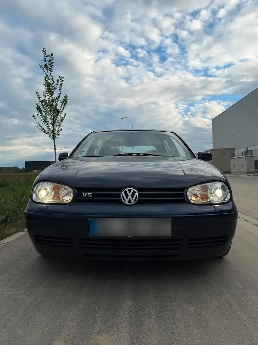 Brugt VW Golf IV 150 HK (110 kW) 1999 Blå Hatchback