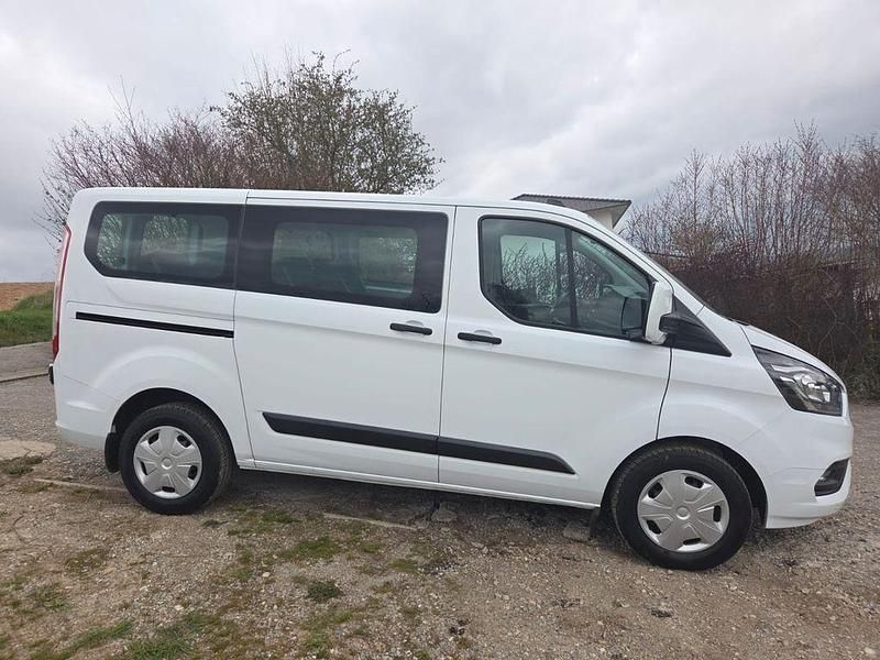 Gebraucht Ford Transit Custom 131 PS (96 kW) 2019 Weiß Van / Kleinbus