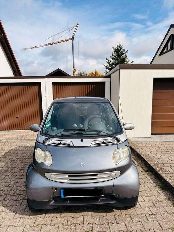 Grau Gebraucht 2002 Smart ForTwo Coupé Kleinwagen | 2.100 € (Guter Preis) - Bild 1/4