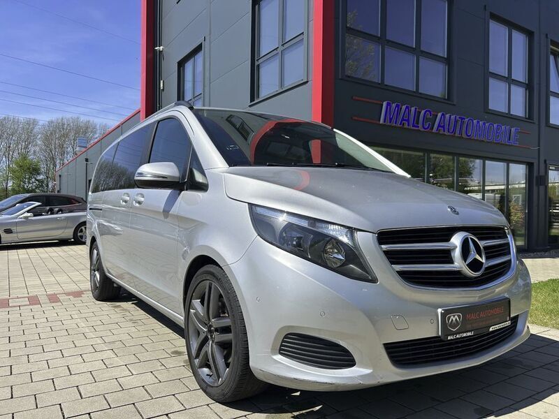 Silber Gebraucht 2018 Mercedes V250 Edition Van / Kleinbus | 28.999 € (Fairer Preis) - Bild 1/4