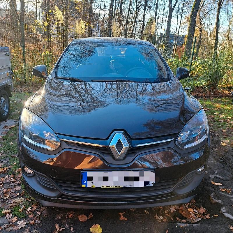 Braun Gebraucht 2016 Renault Mégane GrandTour Authentique Kombi | 6.999 € (Fairer Preis) - Bild 1/4