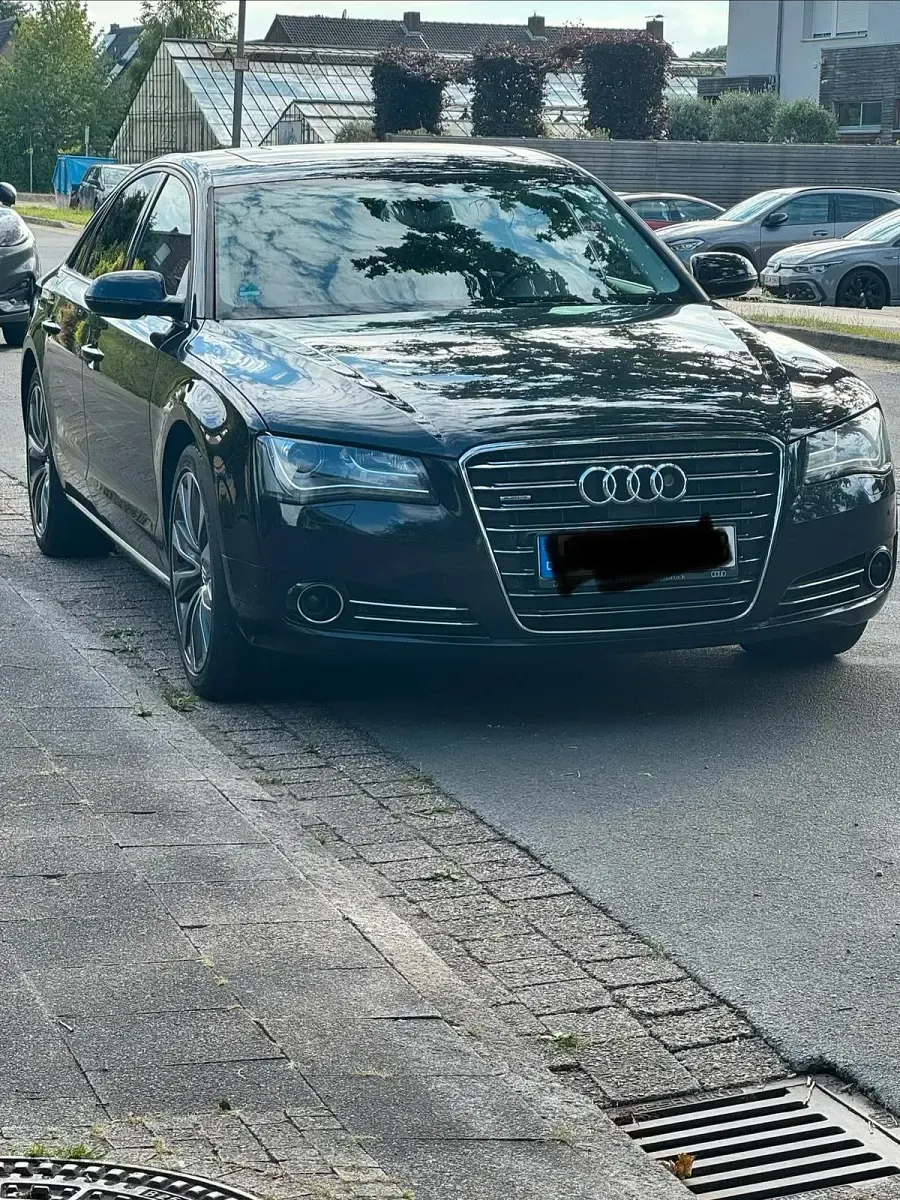 Gebraucht Audi A8 351 PS (258 kW) 2010 Schwarz Limousine