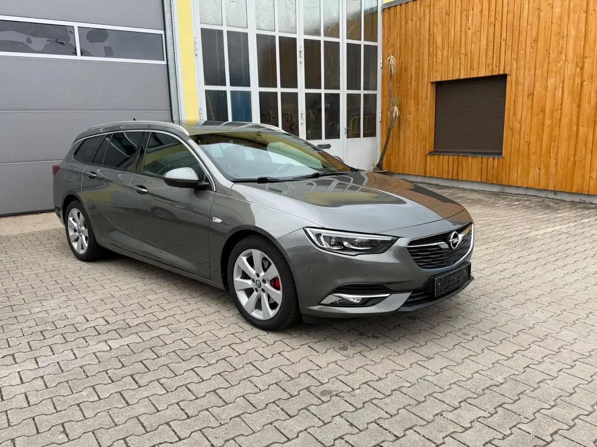 Gebraucht Opel Insignia Business Innovation 209 PS (153 kW) 2019 Quarz grau Kombi