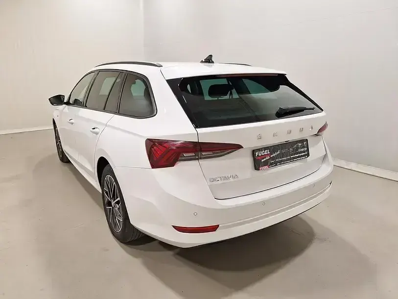 Gebraucht Skoda Octavia Clever 2021 Weiss Kombi