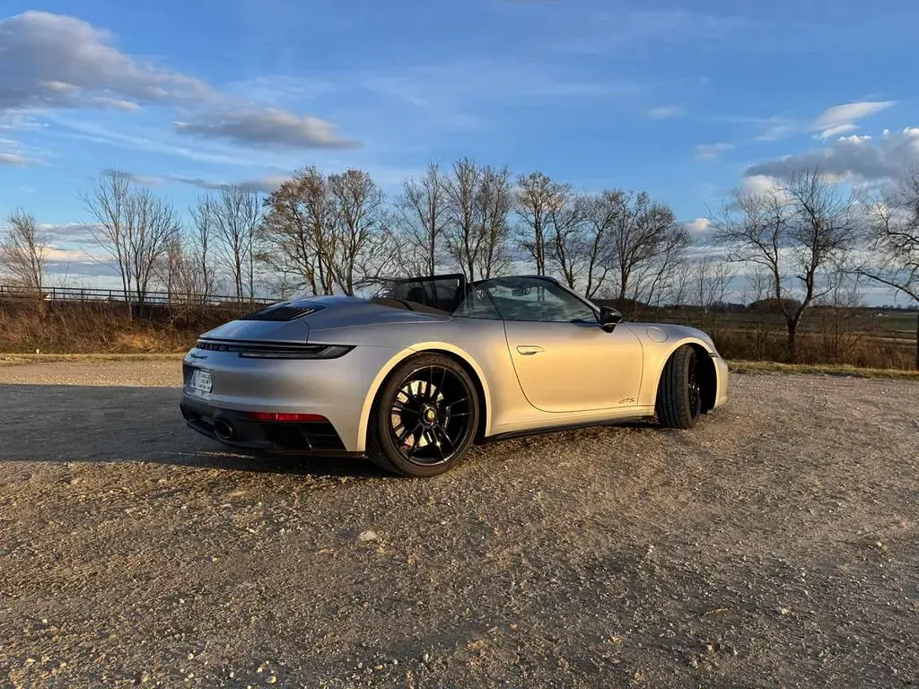 Gebraucht Porsche 992 480 PS (353 kW) 2024 Silber Cabrio