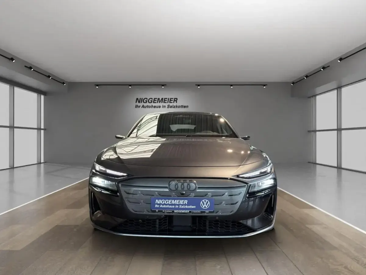 Gebraucht Audi A6 e-tron Performance 269 kW (367 PS) 2025 Daytonagrau perleffekt Kombi