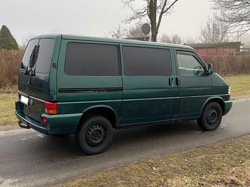 Gebraucht VW T4 151 PS (111 kW) 2000 Grün Van
