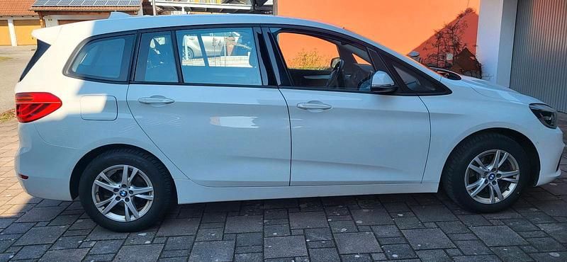 Gebraucht BMW 216 Advantage 116 PS (85 kW) 2016 Weiß Kombi